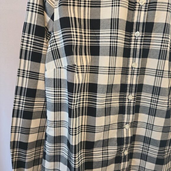 TALBOTS LONG SLEEVE SHIRT BLACK WHITE SILVER THREAD SHIMMER SIZE MEDIUM - Picture 4 of 9